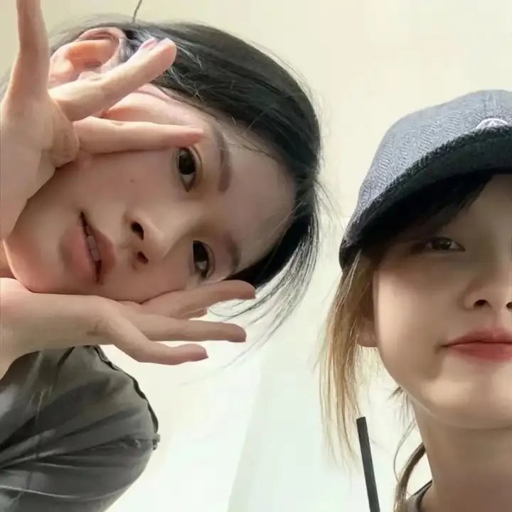 越爱越美丽 海报